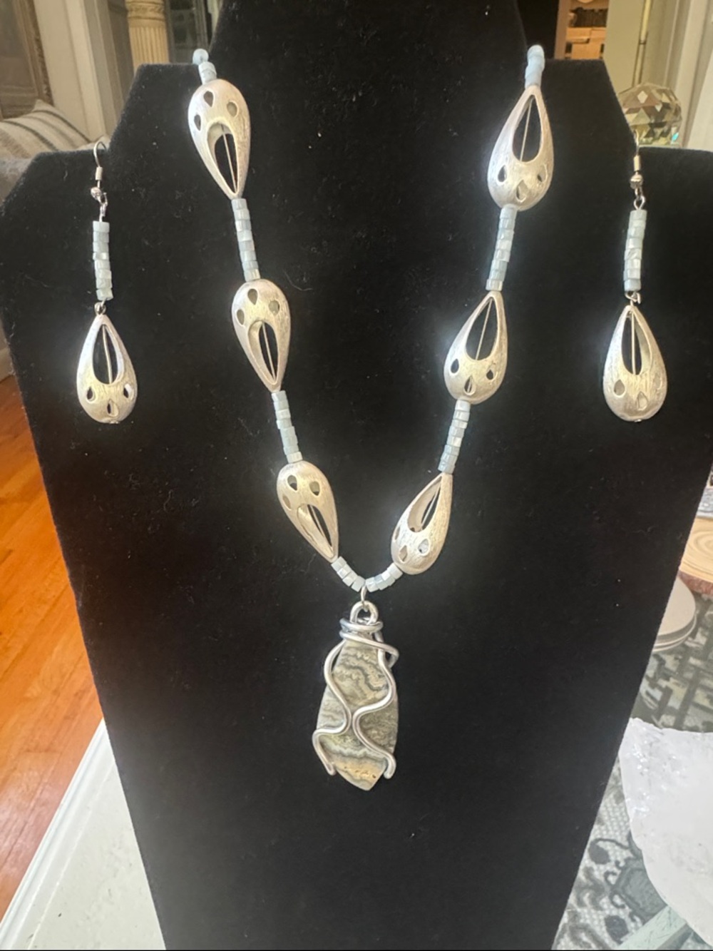 Handcrafted Silver-Tone Island Agate with blue mother of pearl set